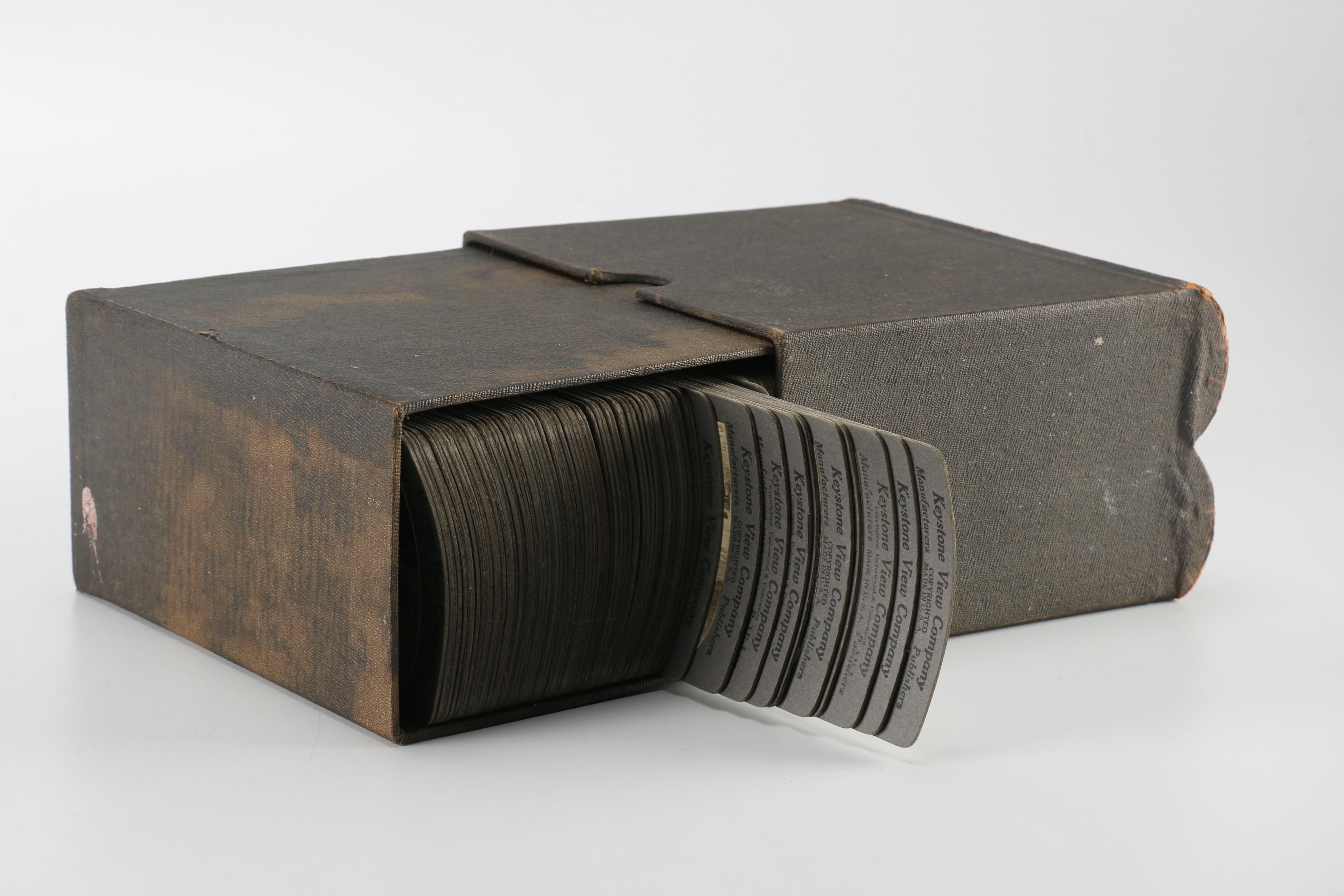 Stereoscope with World War I Stereo Cards