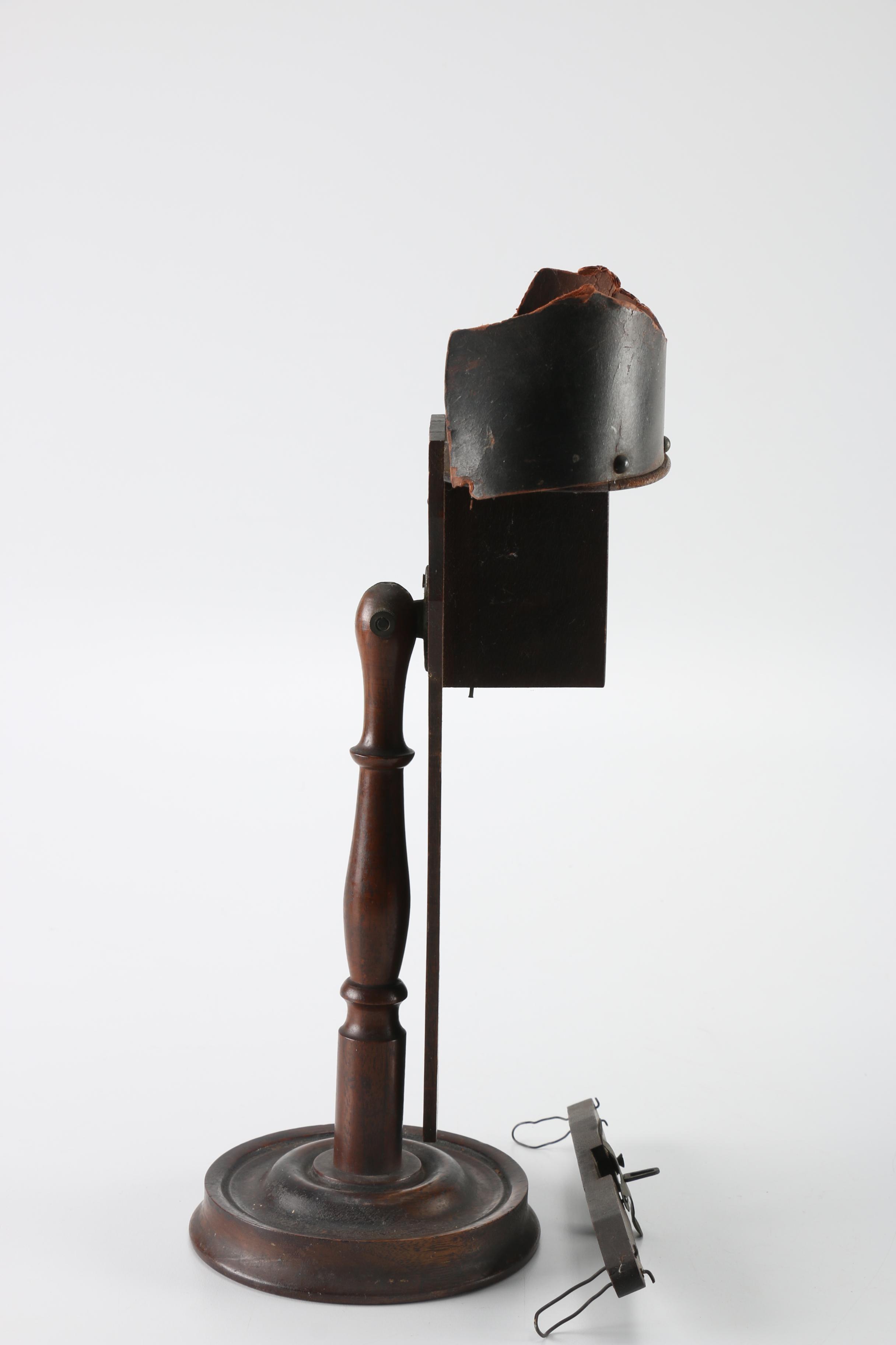 Stereoscope with World War I Stereo Cards