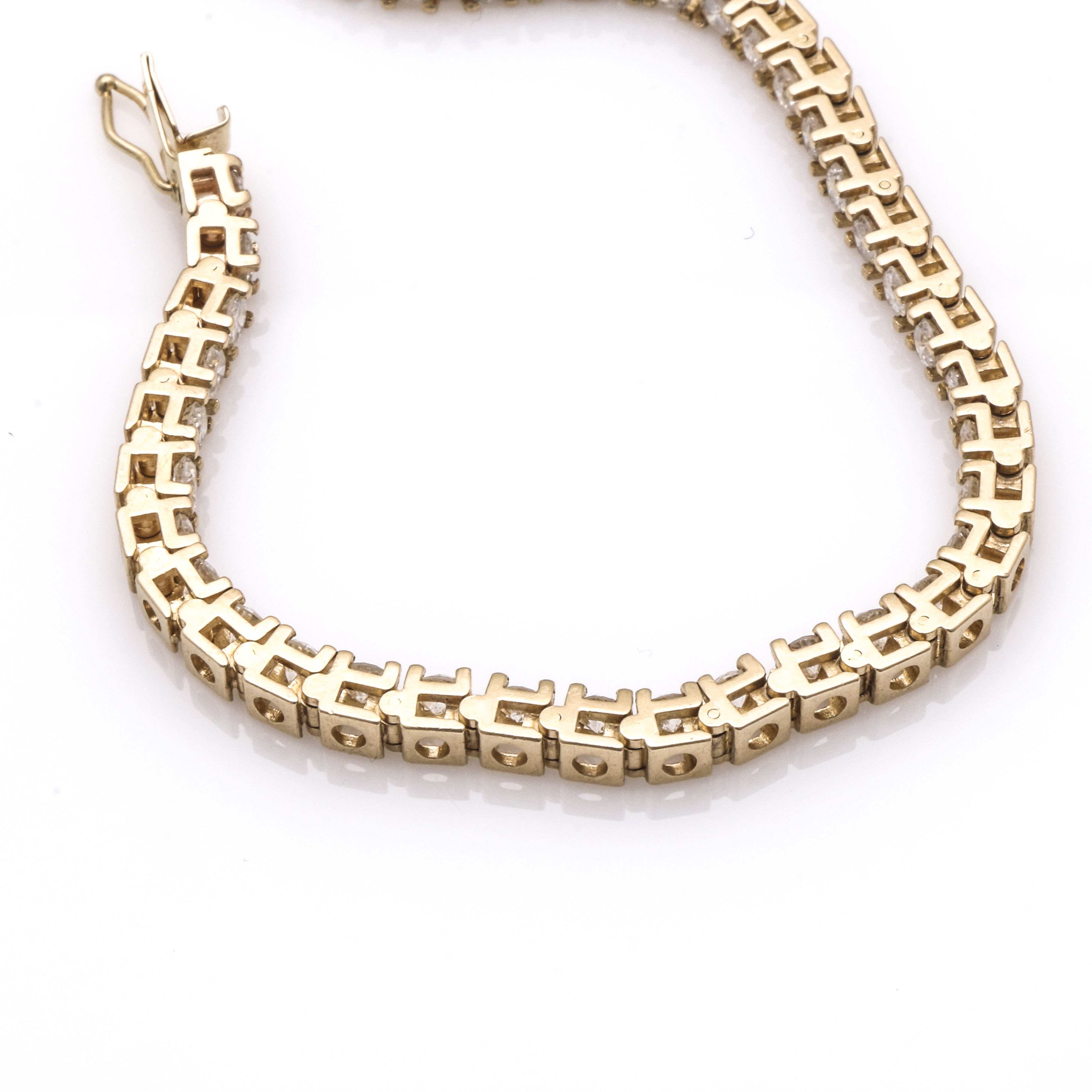 14K Yellow Gold Tennis Bracelet With Diamonds
