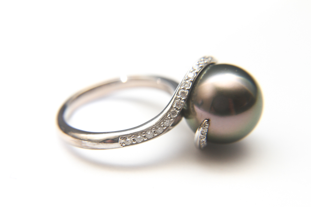 Mikimoto 18K White Gold Pearl and Diamond Ring