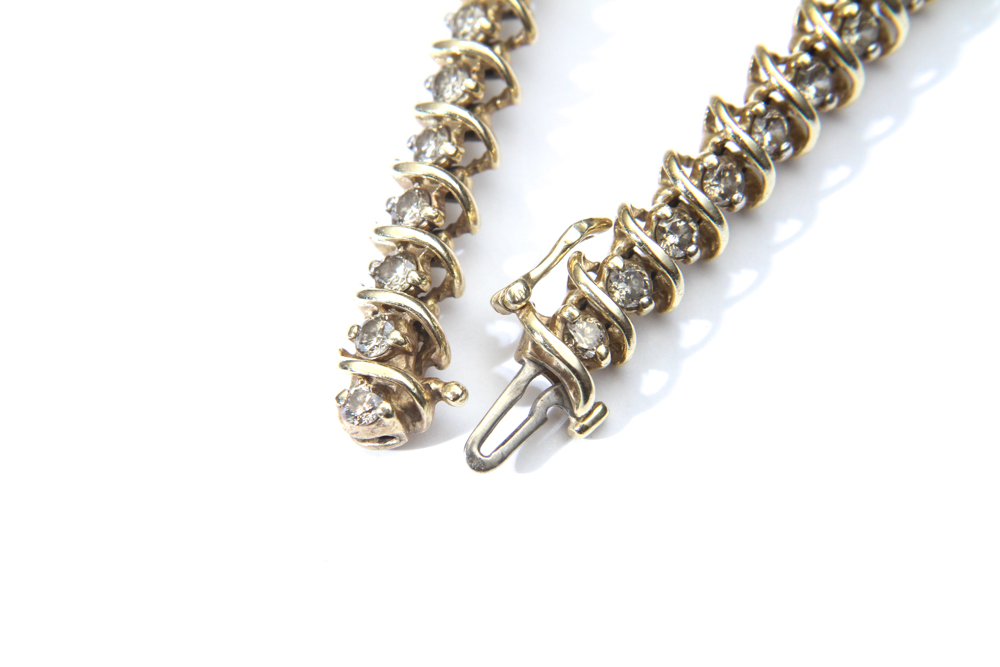 14K Gold and Diamond Tennis Bracelet