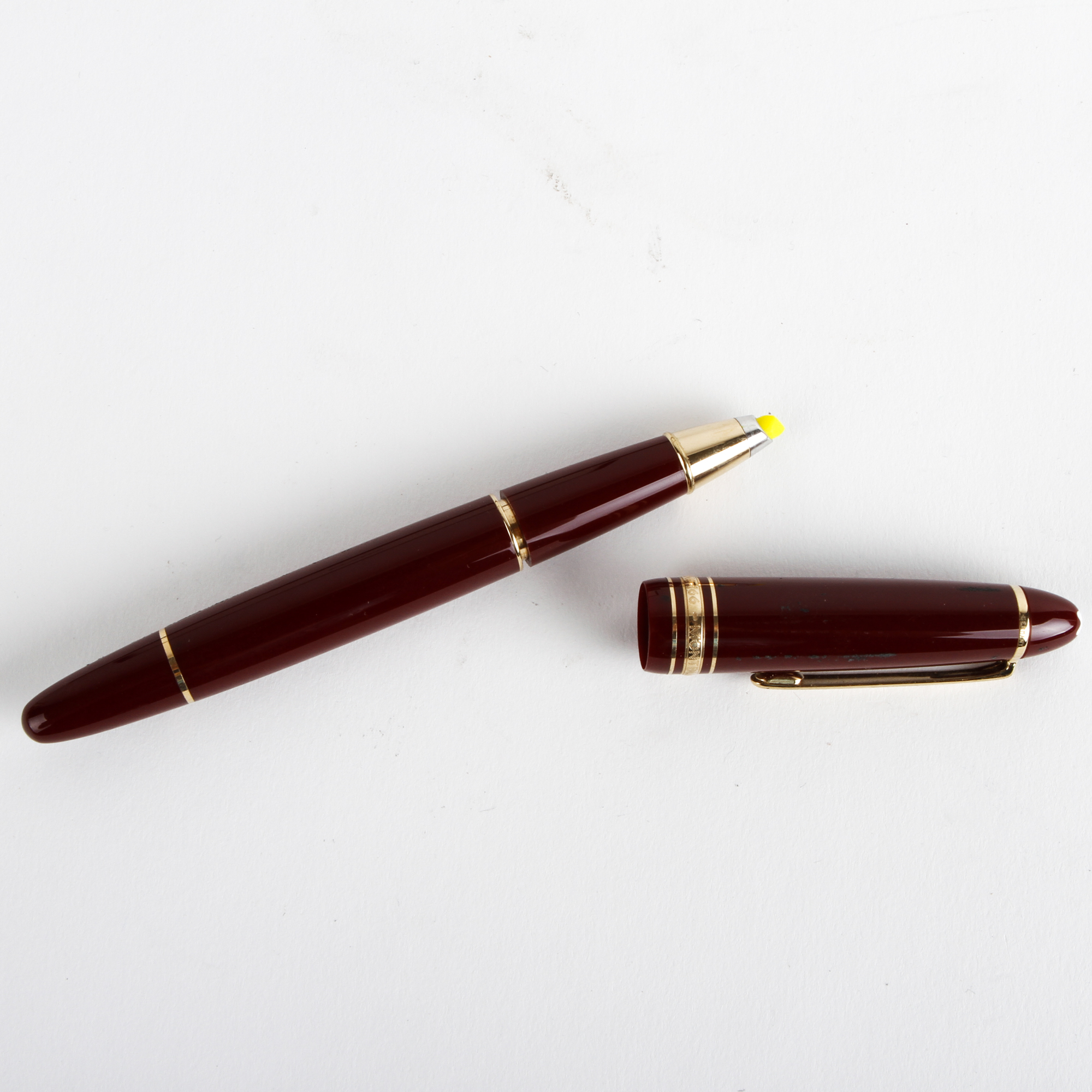 Mont Blanc Highlighter Pen in Box