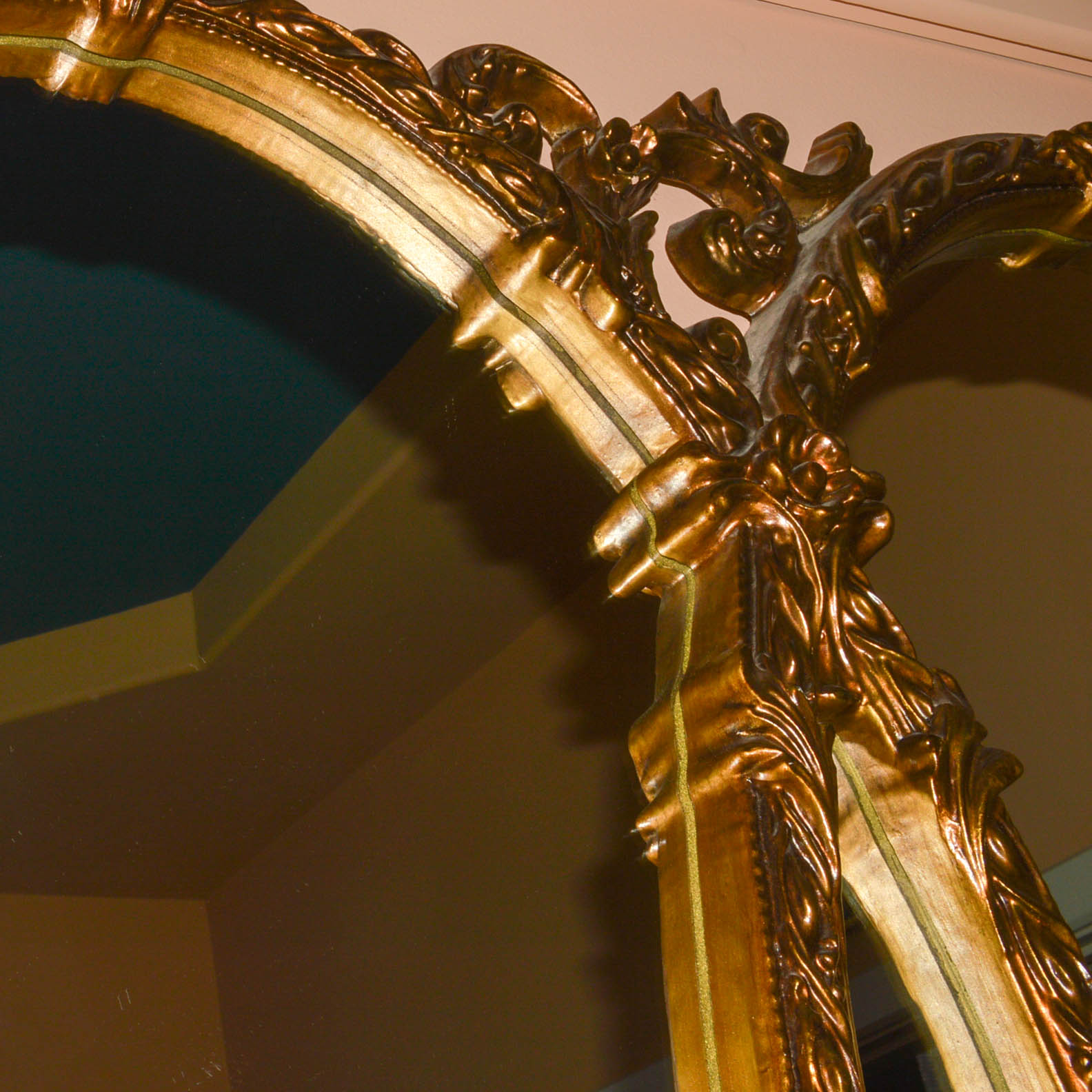 Vintage Hollywood Regency Style Triple Oval Mirror