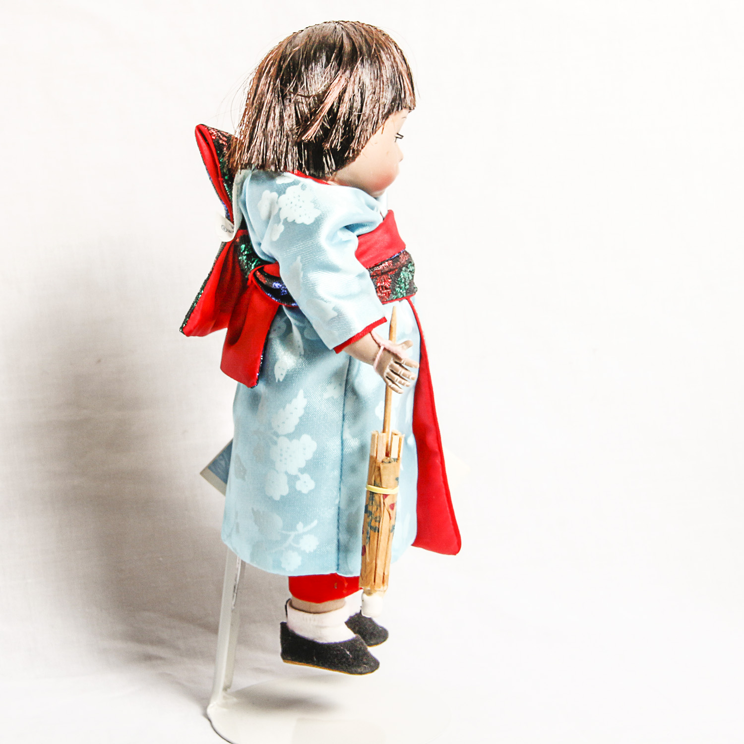 Pair of Madame Alexander International Series Dolls