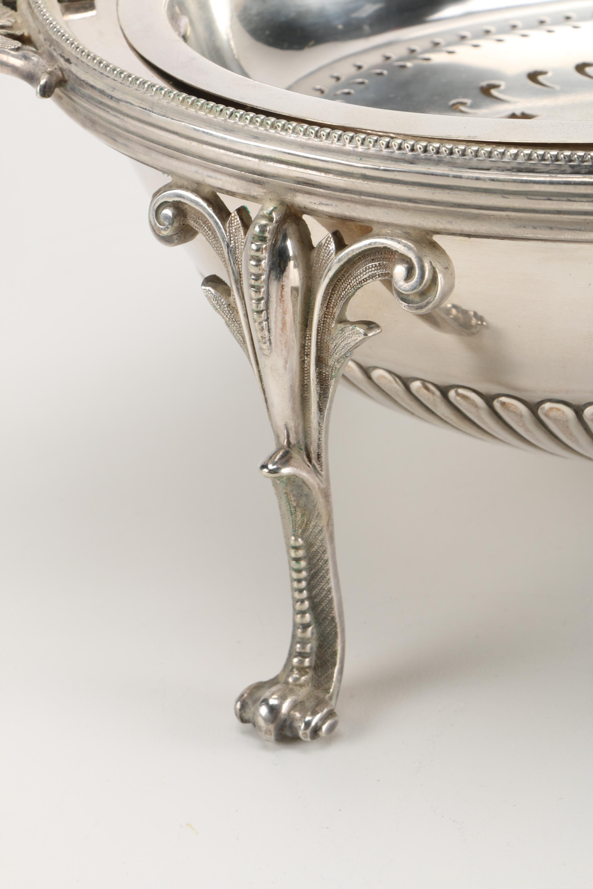 Walker & Hall Silver Plated Dome Top Server