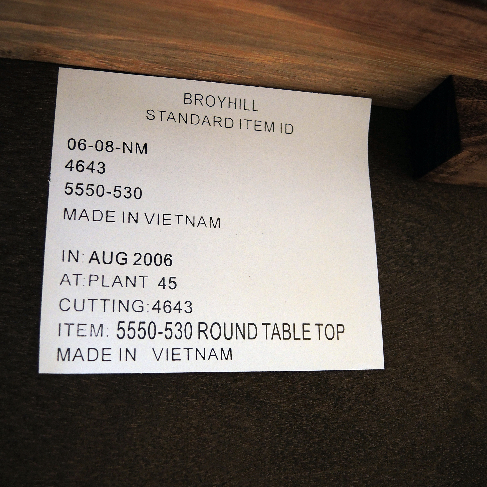 Broyhill Round Dining Table and Four Chairs