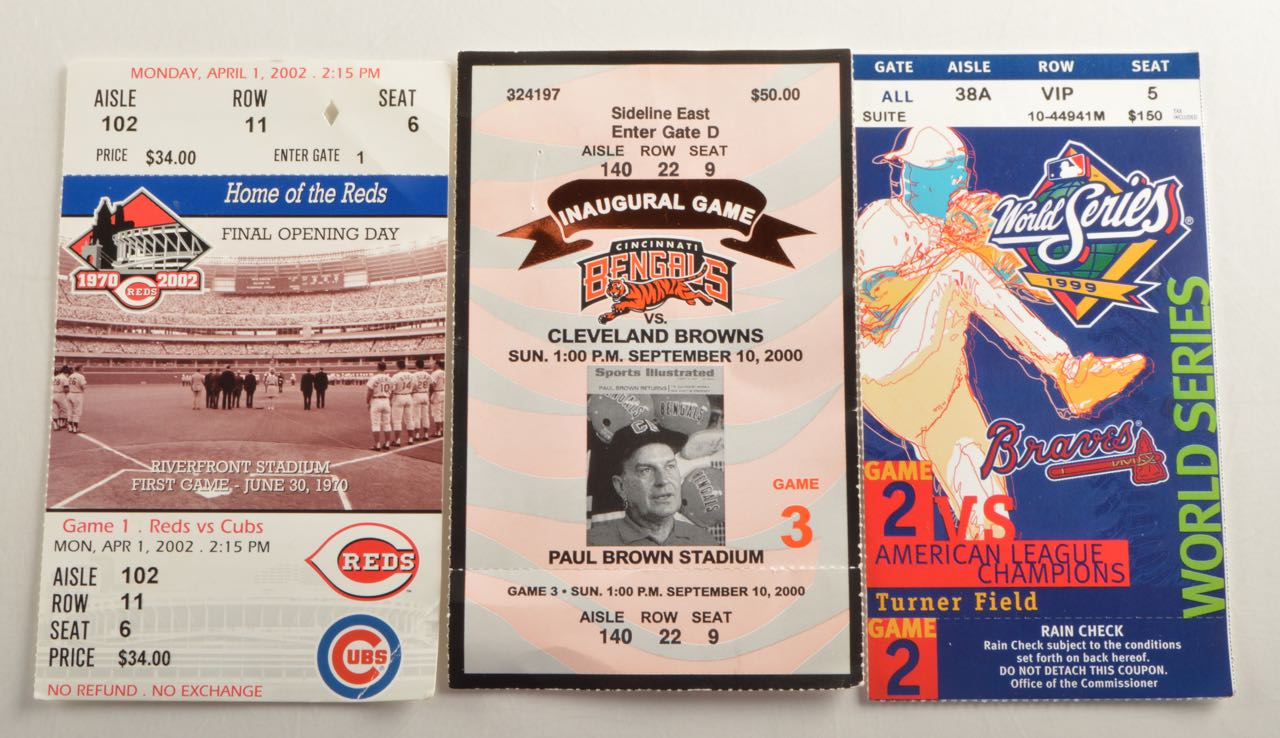 Cincinnati Reds Commemorative Bobbleheads and Figurines