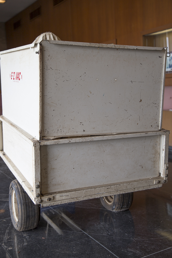 E-Z Vac Industrial Leaf Vacuum