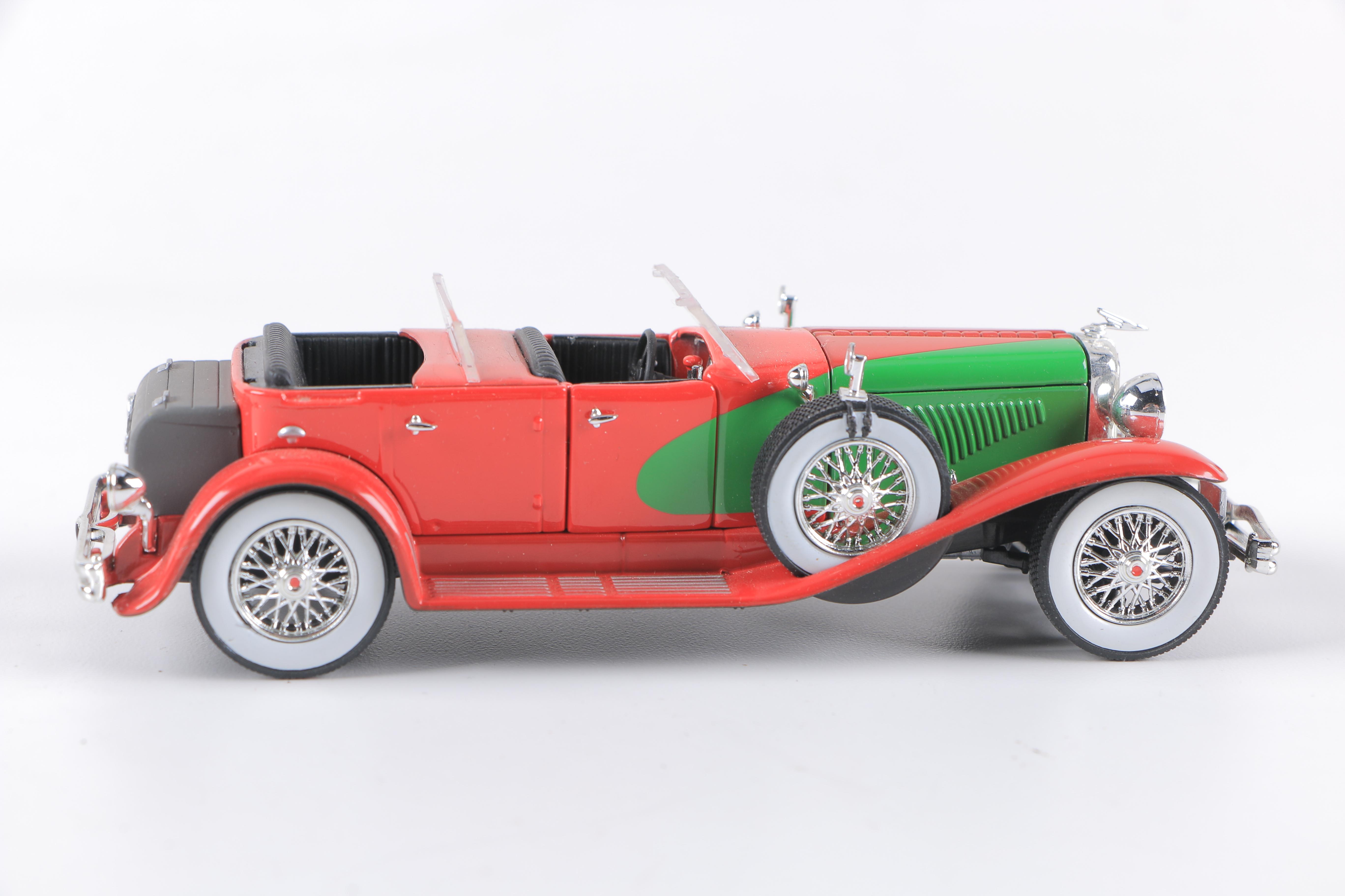1930s 1:32 Scale Cars