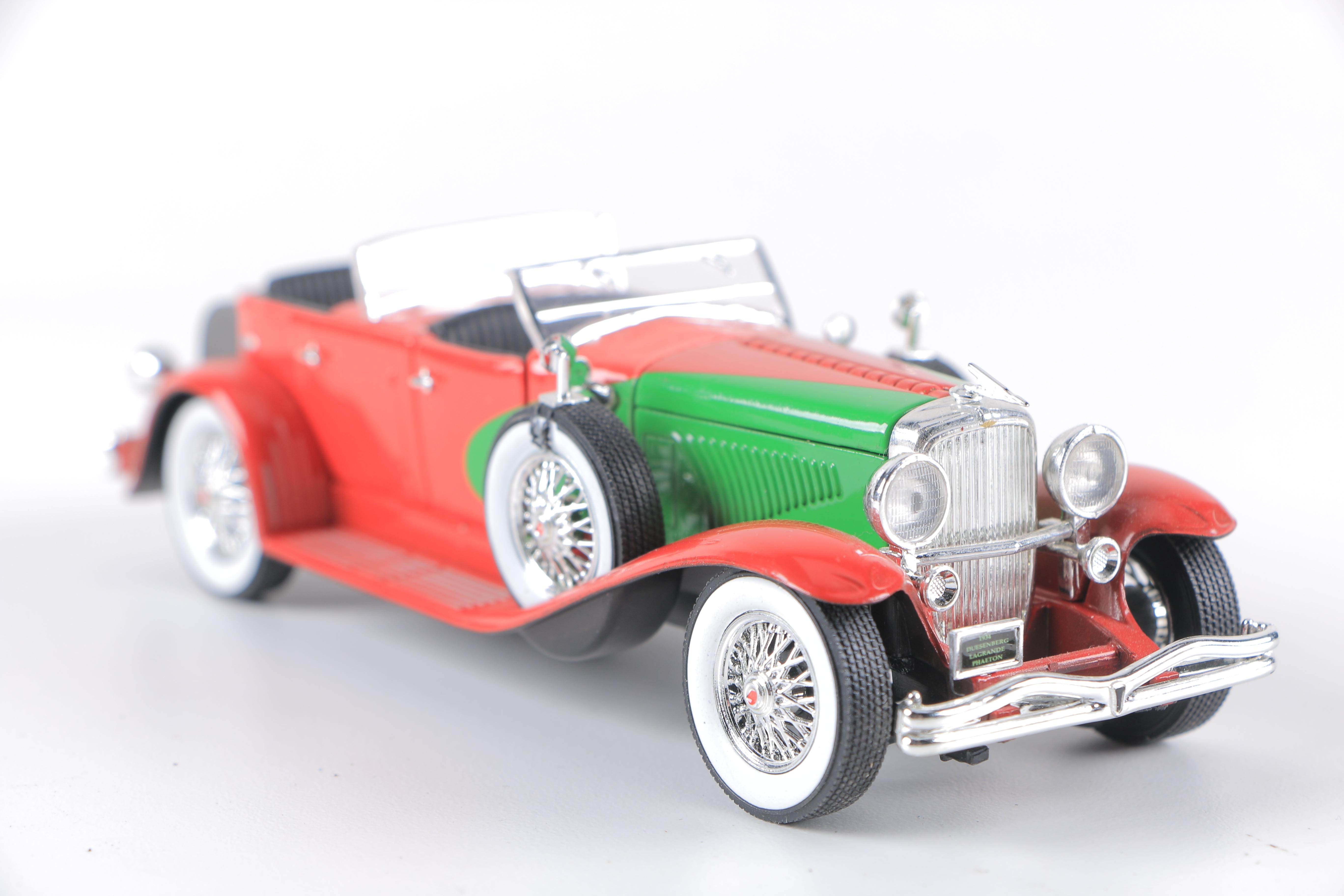 1930s 1:32 Scale Cars