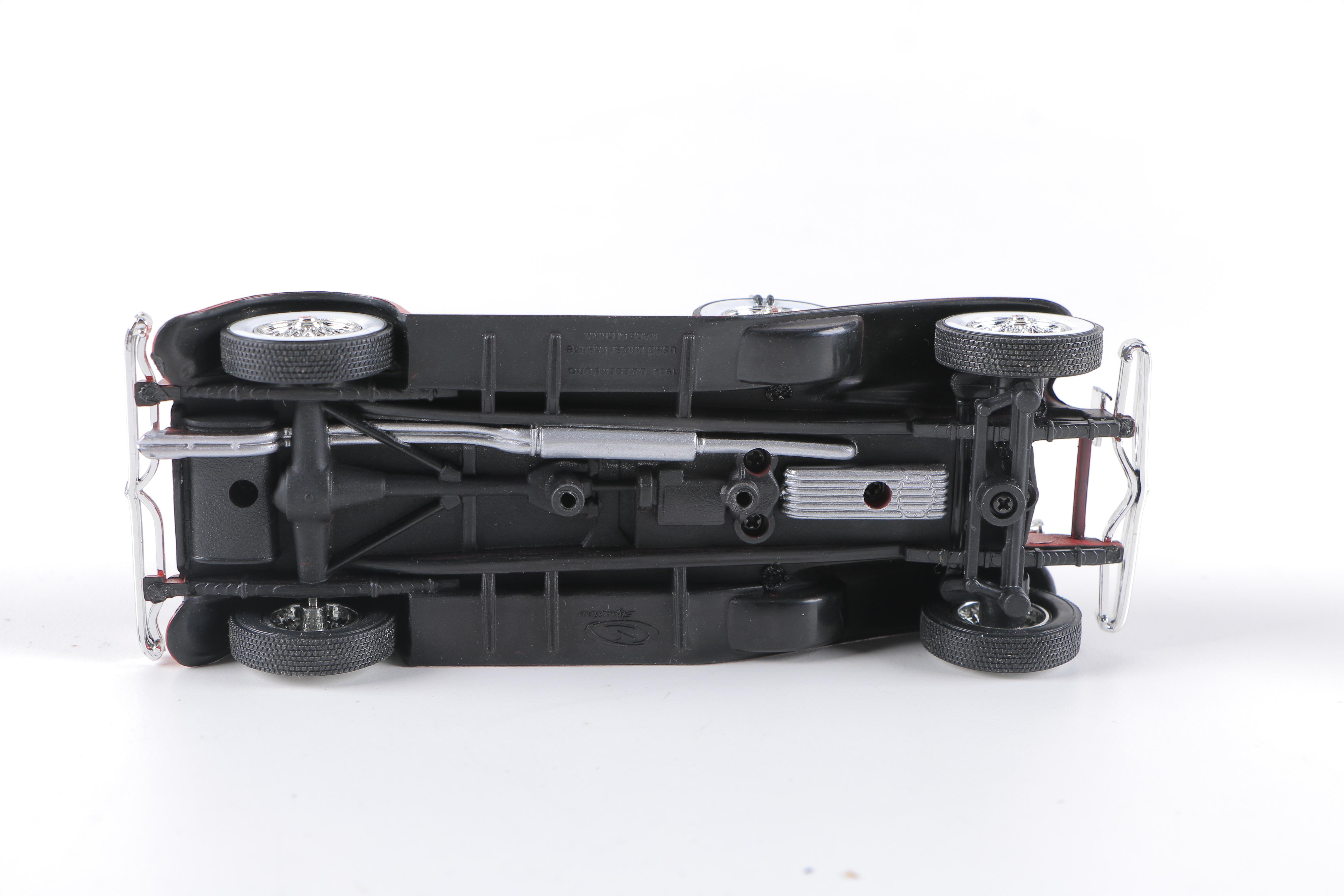 1930s 1:32 Scale Cars