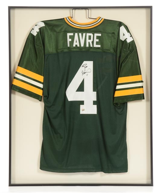Brett Favre Signed Jersey  COA