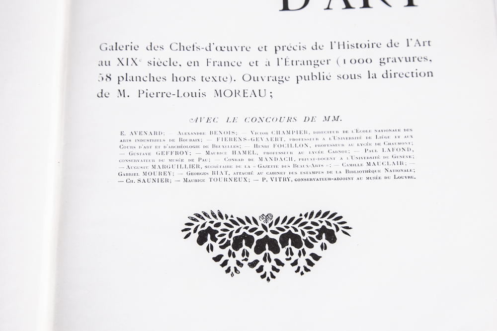 Set of Vintage "Le Musee D'Art" French Architecture Books