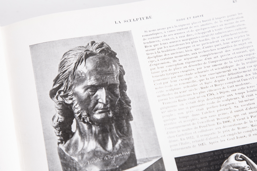 Set of Vintage "Le Musee D'Art" French Architecture Books