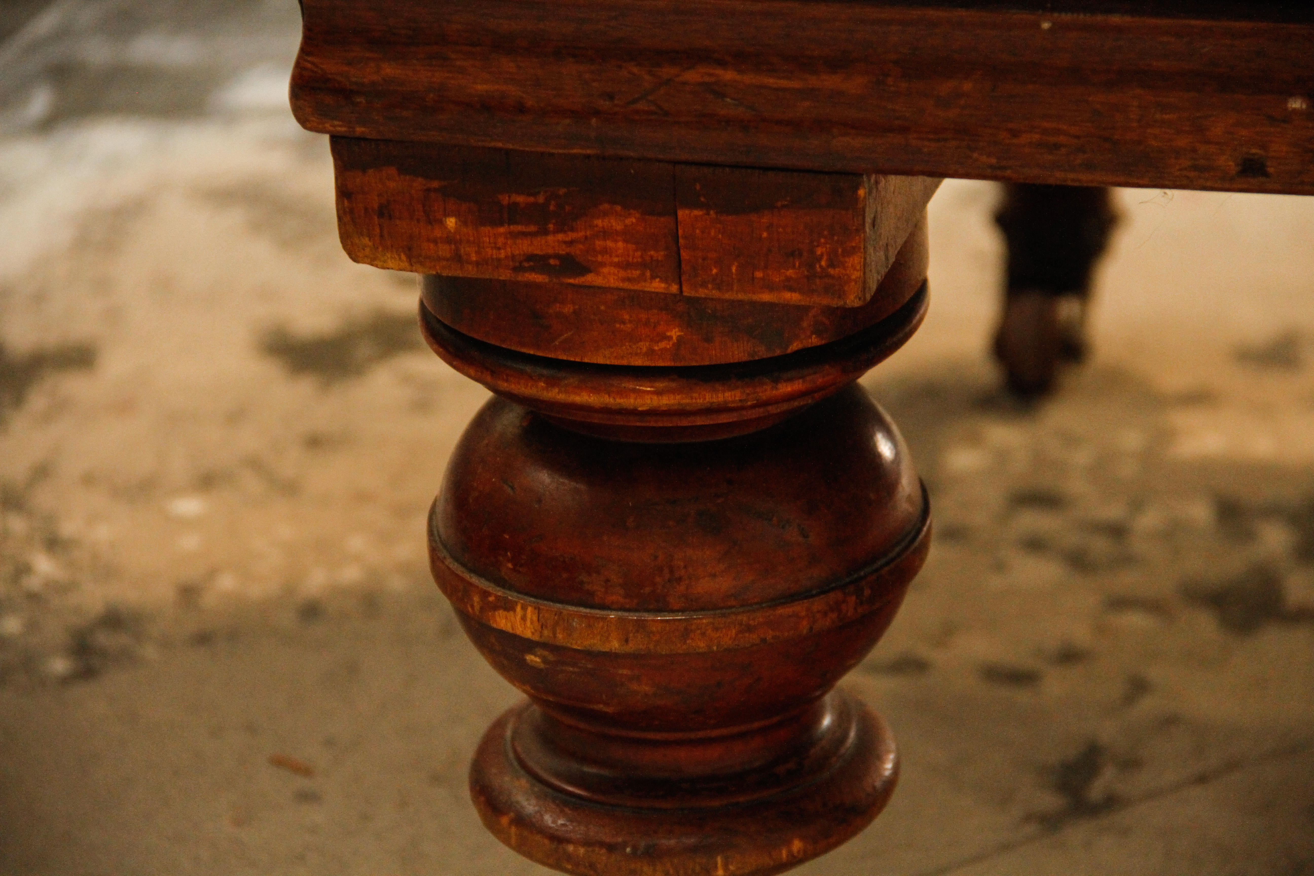 Late 19th Century Victorian Eastlake Fainting Couch