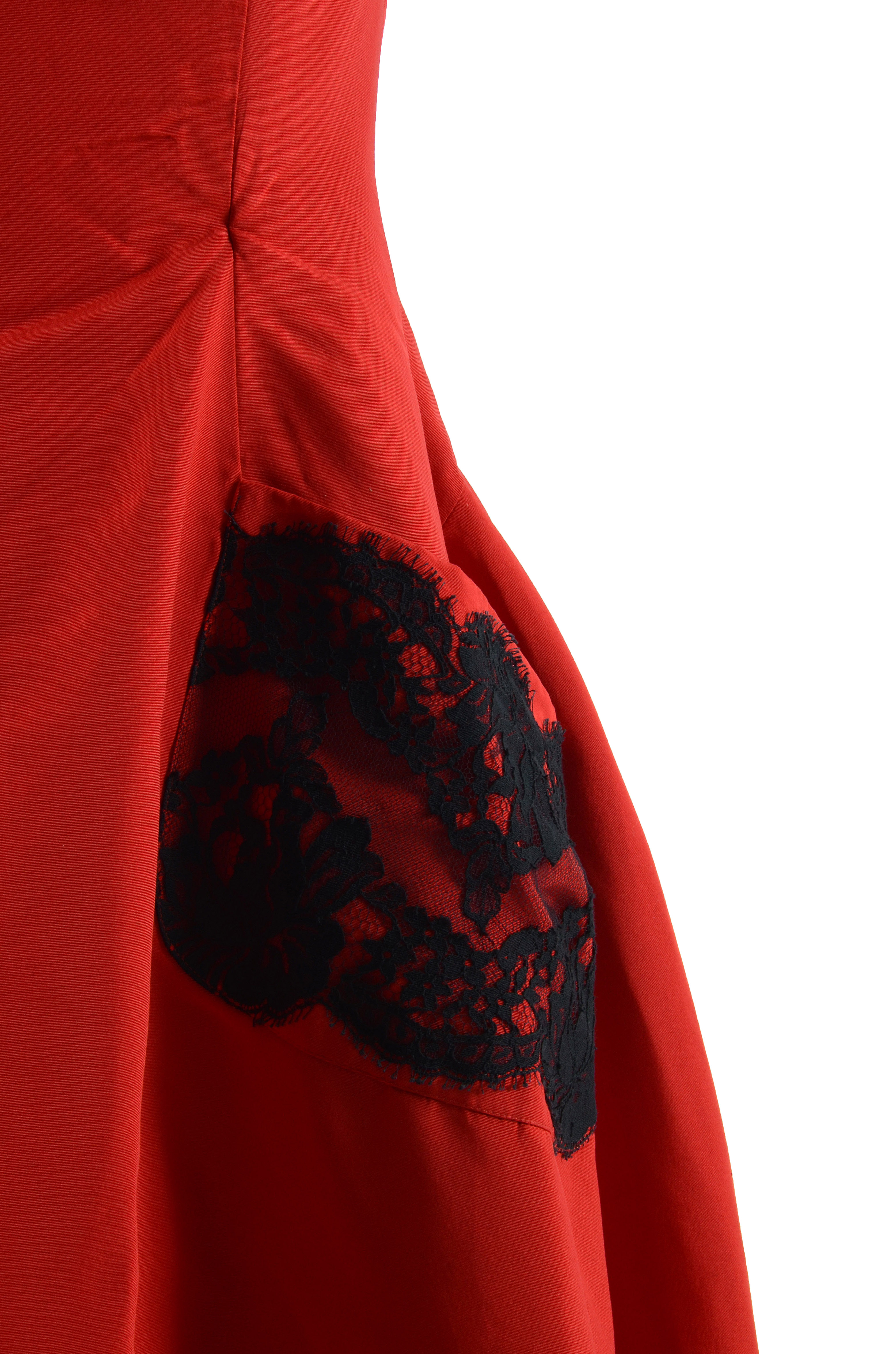 Exquisite Christian Lacroix of Paris Red Soie Silk Formal Gown with Black Lace