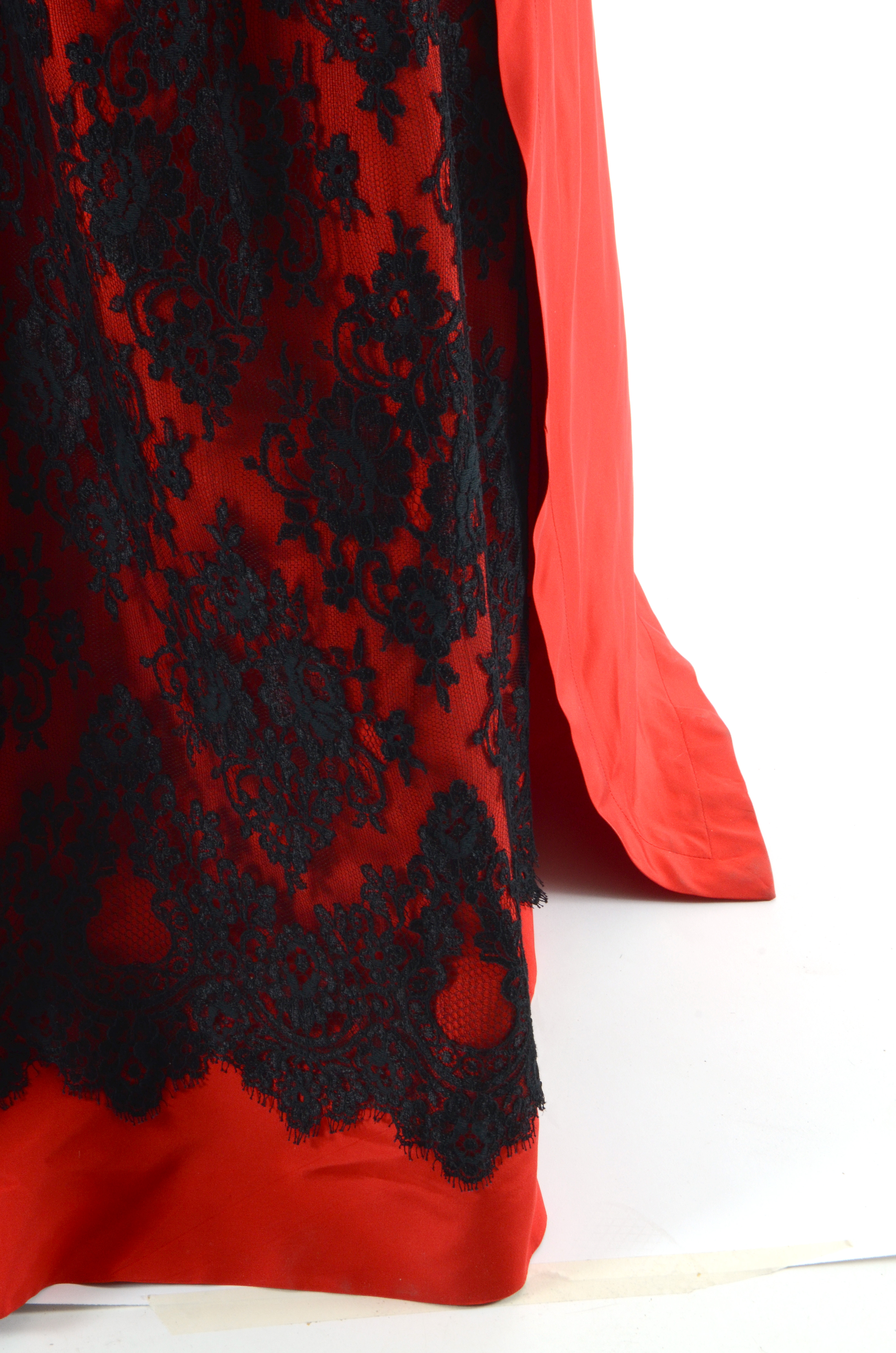 Exquisite Christian Lacroix of Paris Red Soie Silk Formal Gown with Black Lace