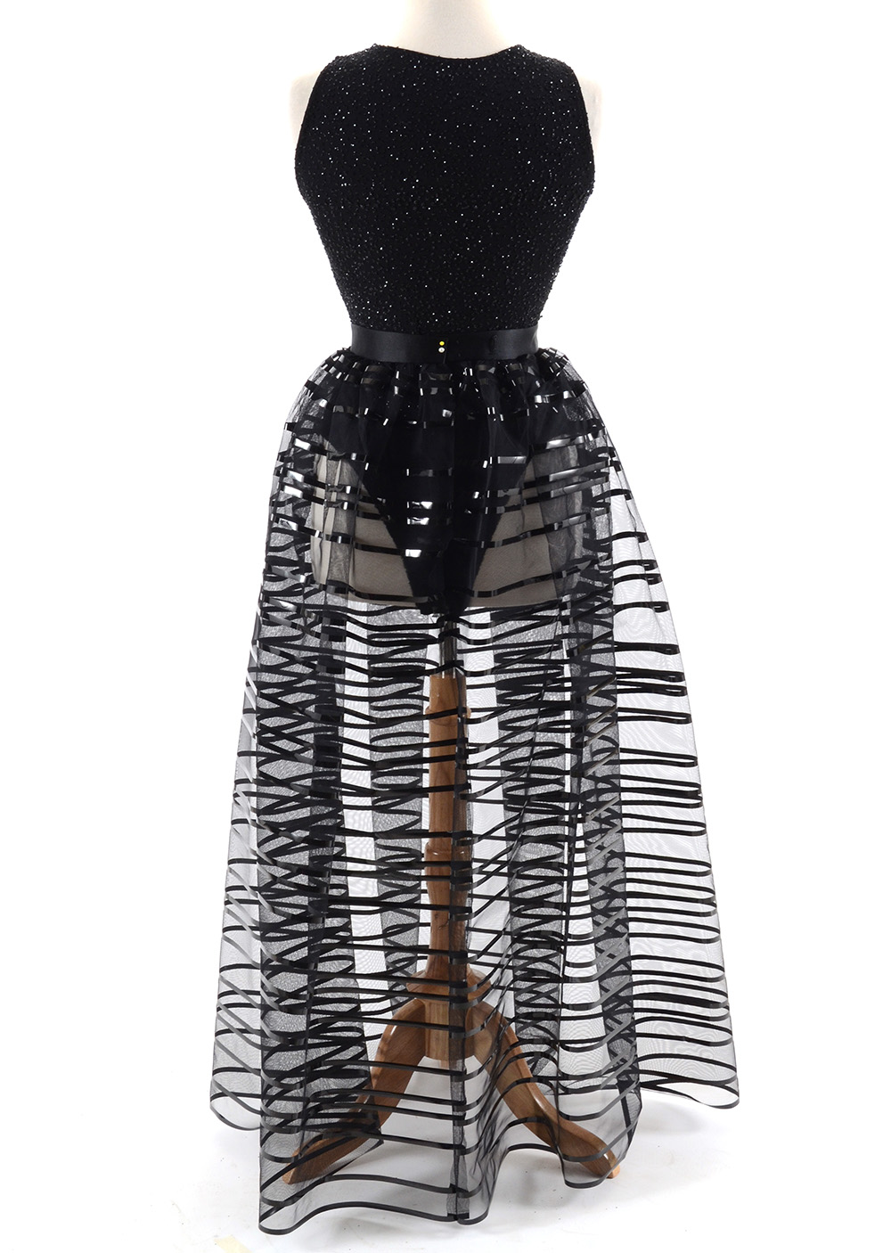 Susan's Black Evening Dress Ensemble She Wore at the 1993 Emmy Awards Show