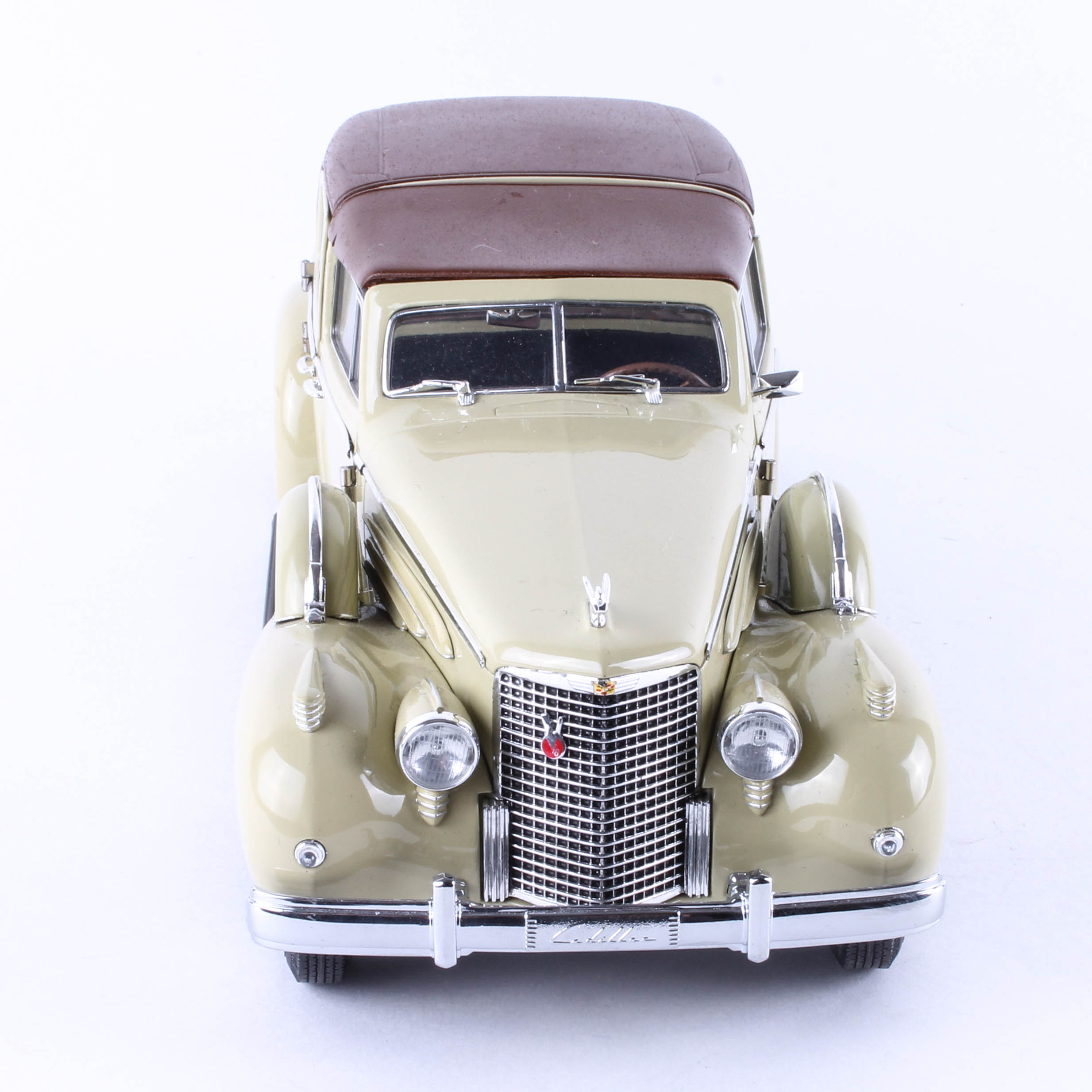 Set of Three Die-Cast 1930's Model Cars by Signature Models