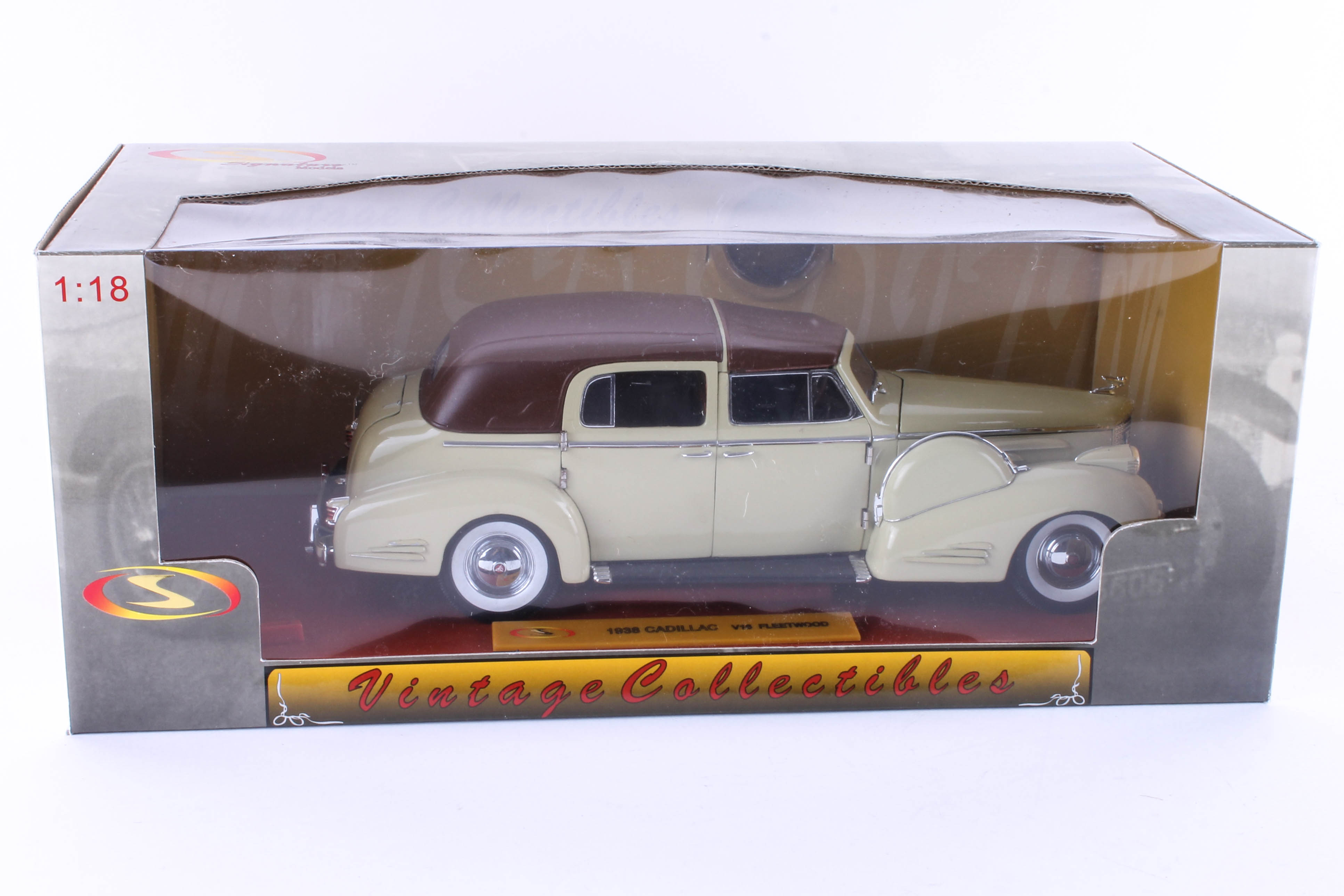 Set of Three Die-Cast 1930's Model Cars by Signature Models