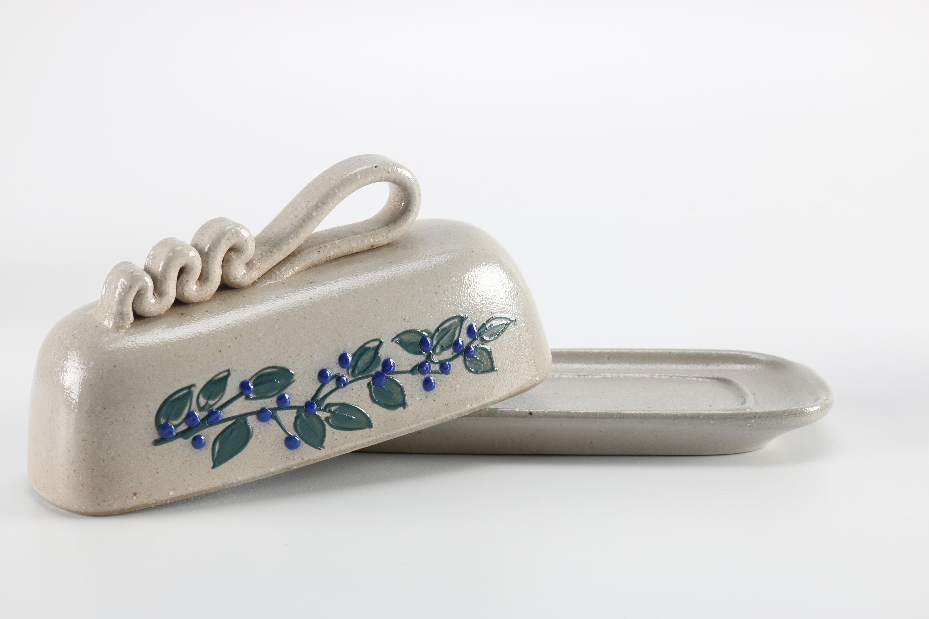 Salmon Falls Stoneware Kitchenware