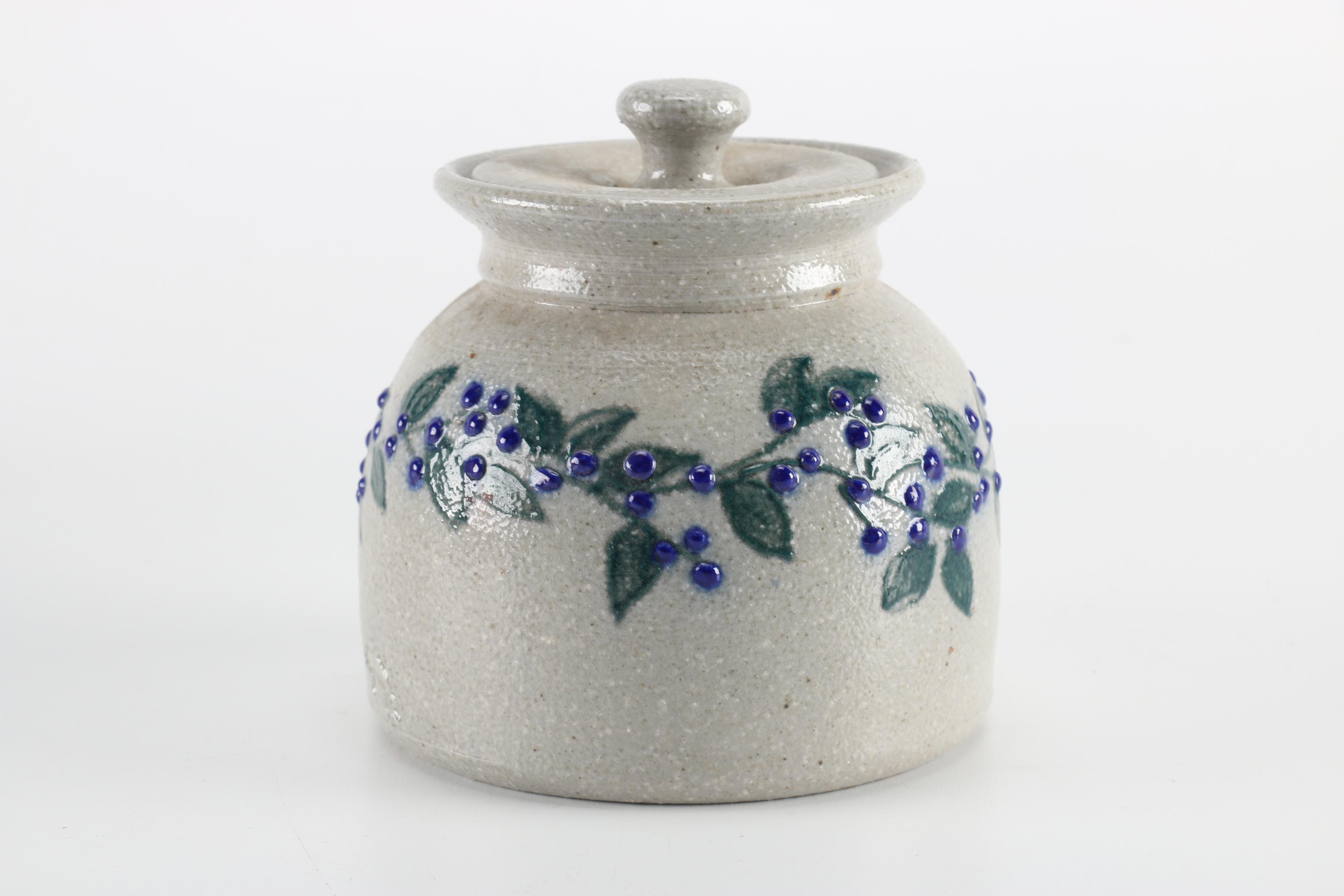 Salmon Falls Stoneware Kitchenware