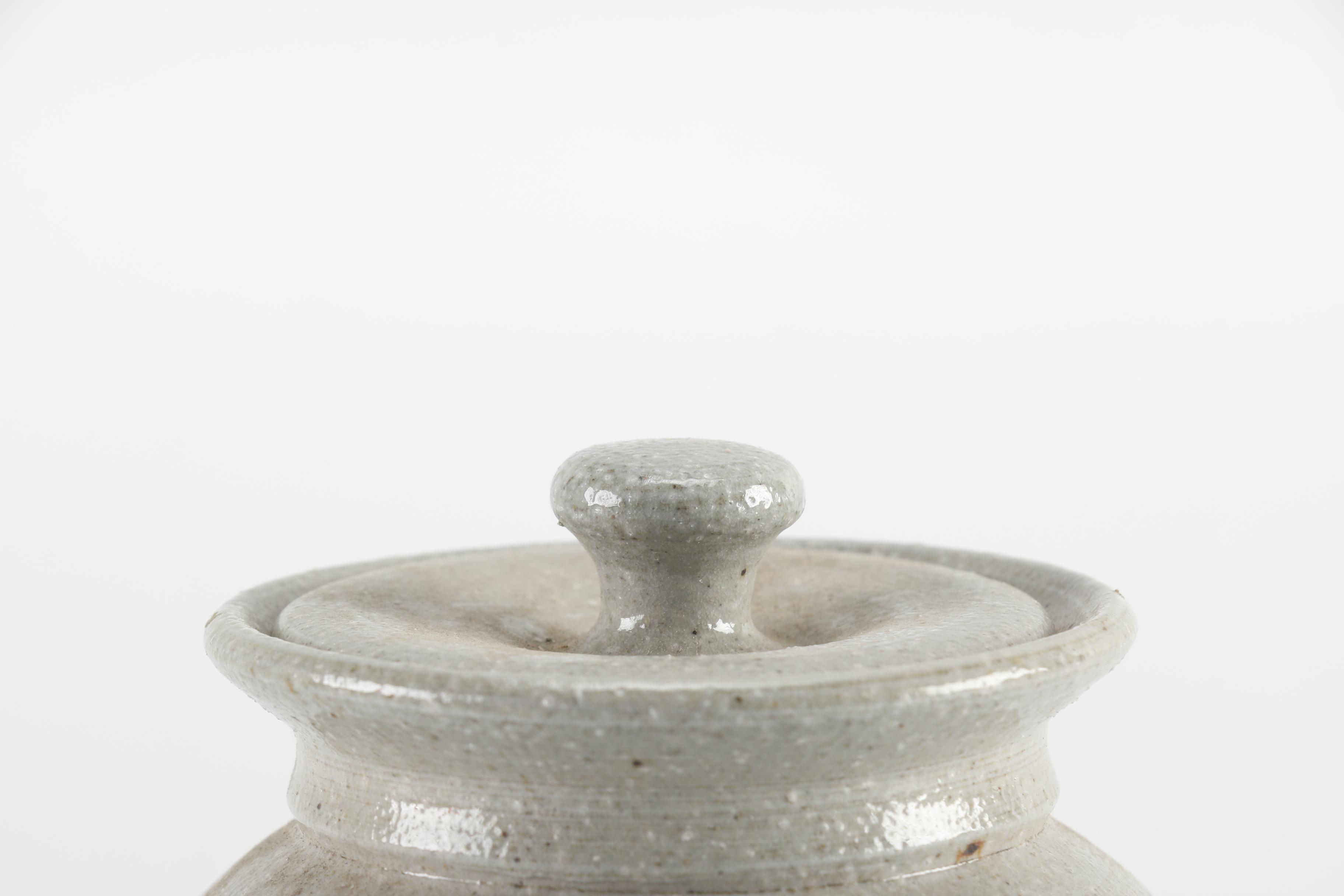 Salmon Falls Stoneware Kitchenware