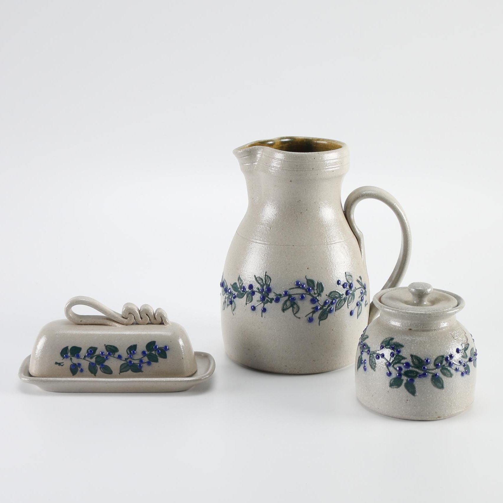 Salmon Falls Stoneware Kitchenware