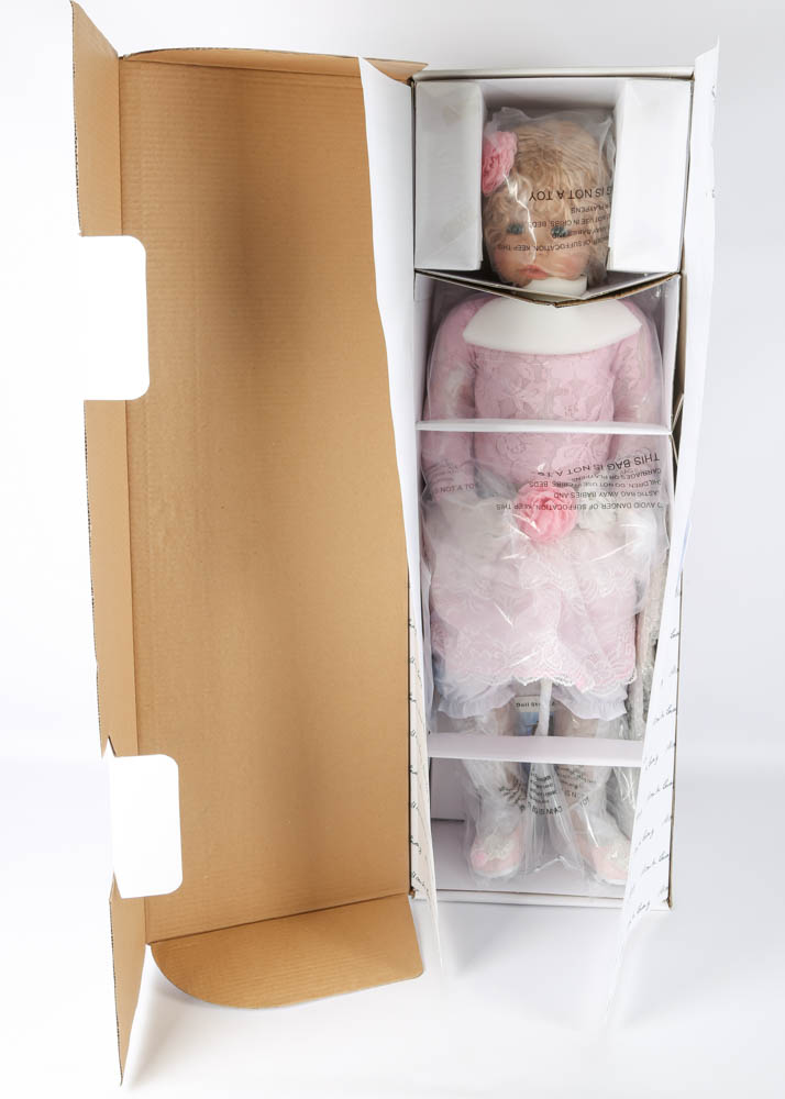 MasterPiece Doll "Cassi" with Blonde Hair and Blue Eyes