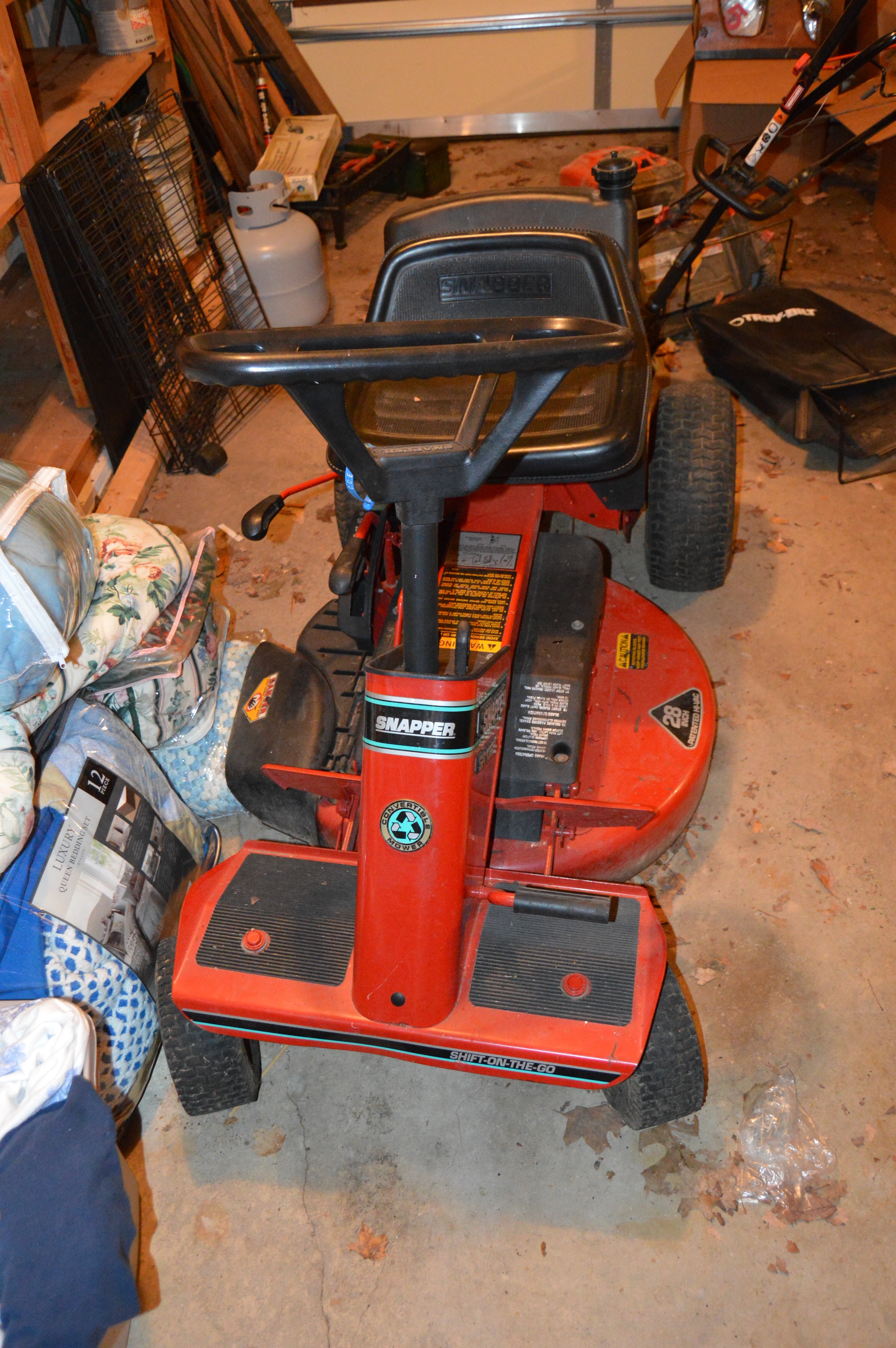 Snapper Riding Mower, Model SR1028