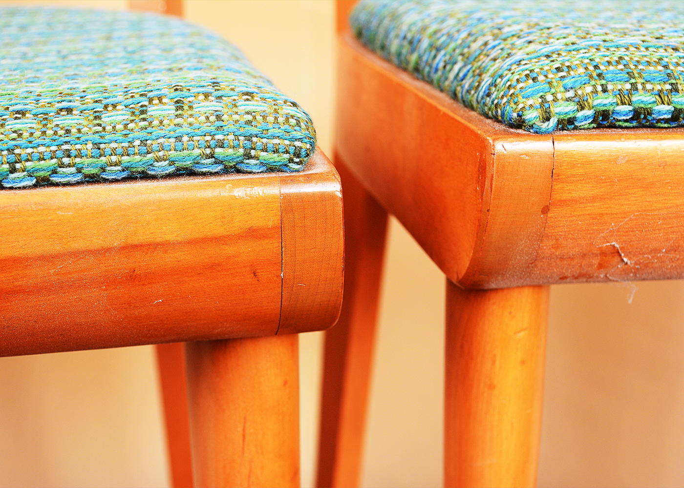 Mid Century Modern Heywood-Wakefield Drop Leaf Dining Table and Four Chairs