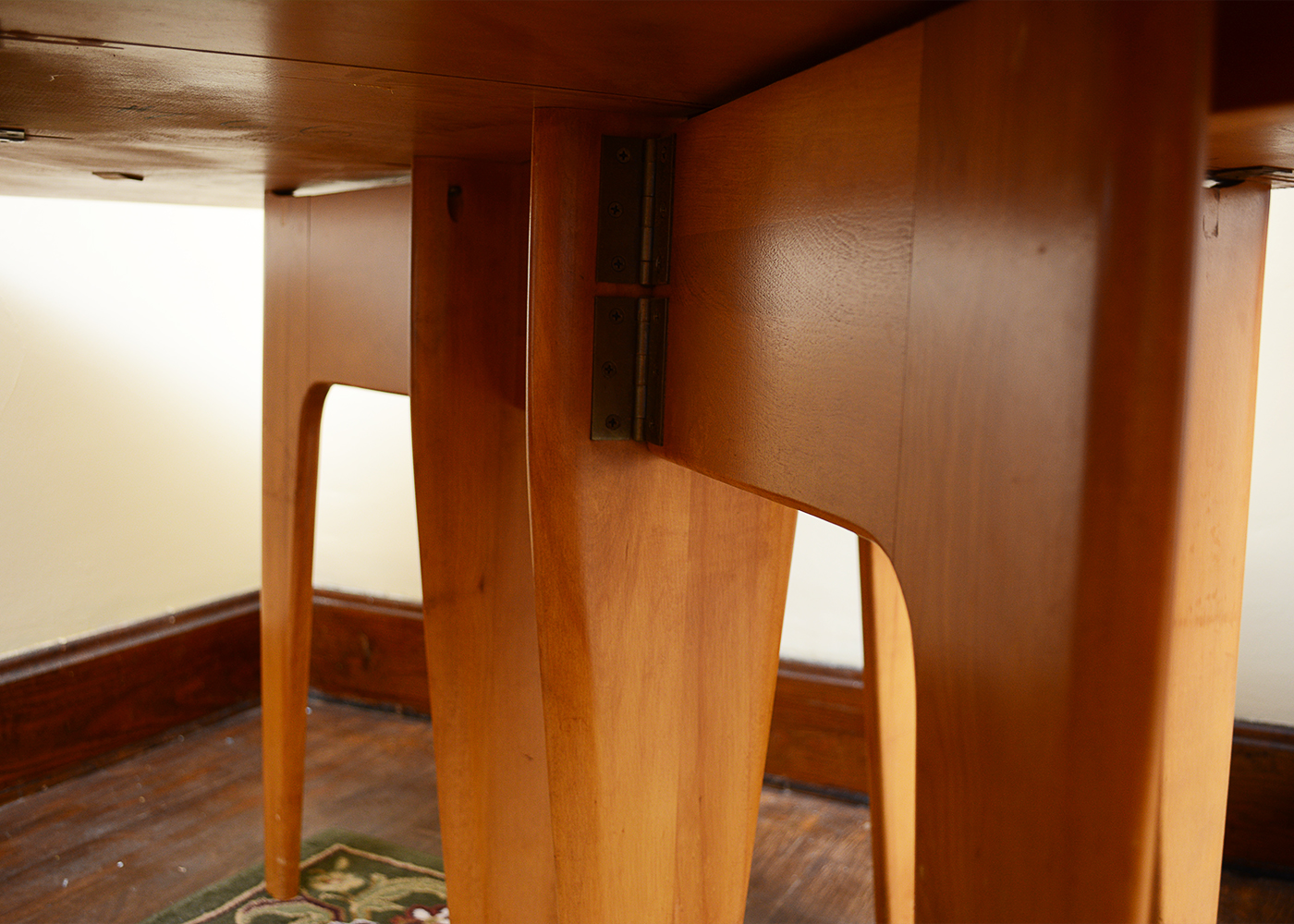 Mid Century Modern Heywood-Wakefield Drop Leaf Dining Table and Four Chairs