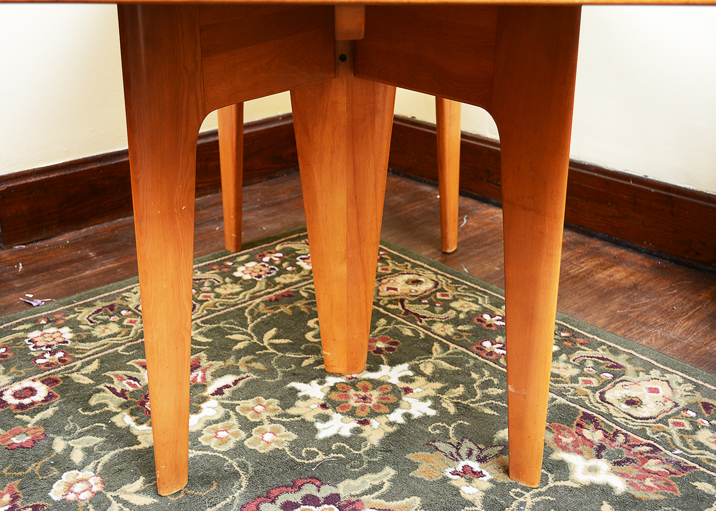 Mid Century Modern Heywood-Wakefield Drop Leaf Dining Table and Four Chairs