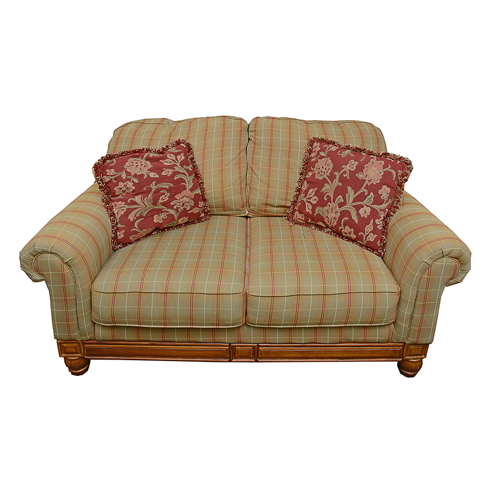 Contemporary Country Cottage Style Loveseat