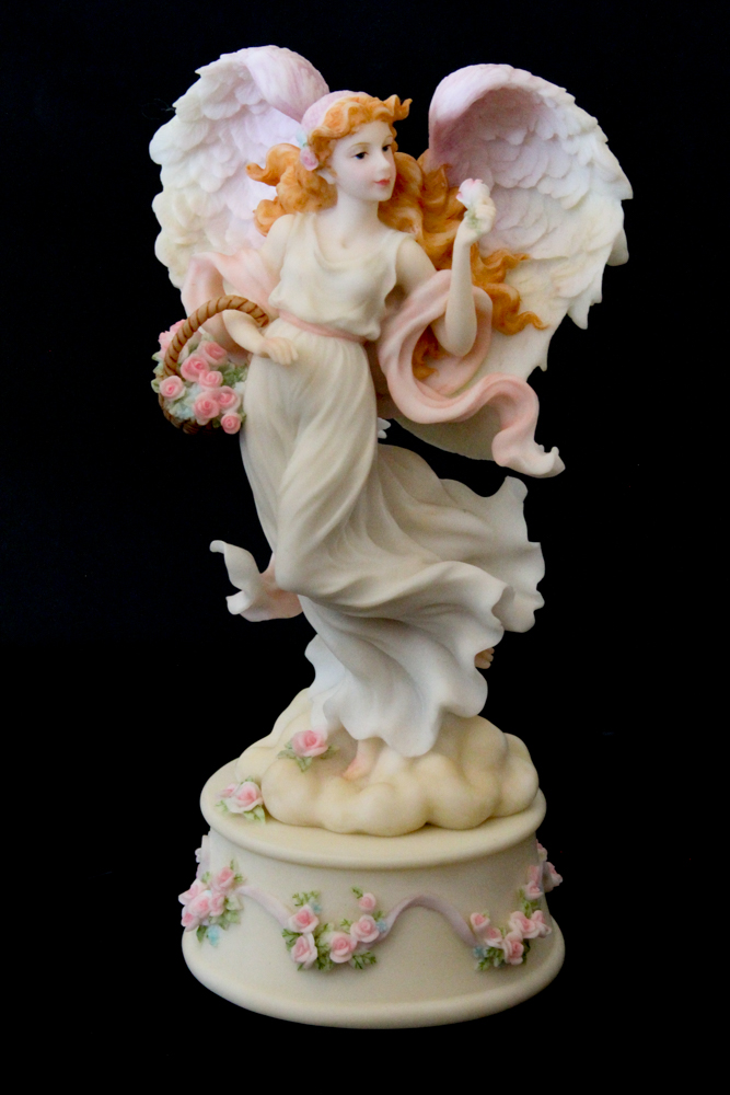 2001 Limited Edition Seraphim Classics "Heaven on Earth Angel" Figurine