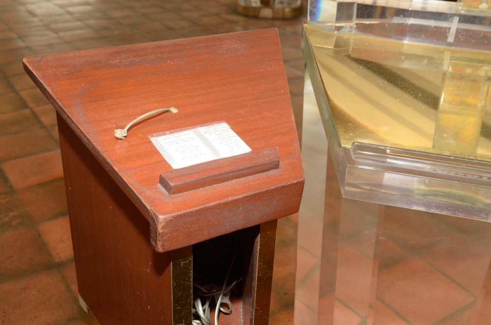 Acrylic Restaurant Host Stand with L-Shaped Station