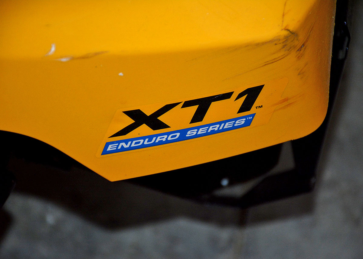 2016 Cub Cadet XT1 Riding Lawnmower