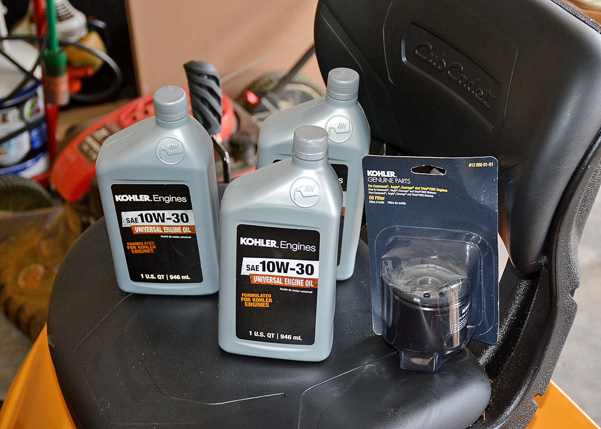 2016 Cub Cadet XT1 Riding Lawnmower