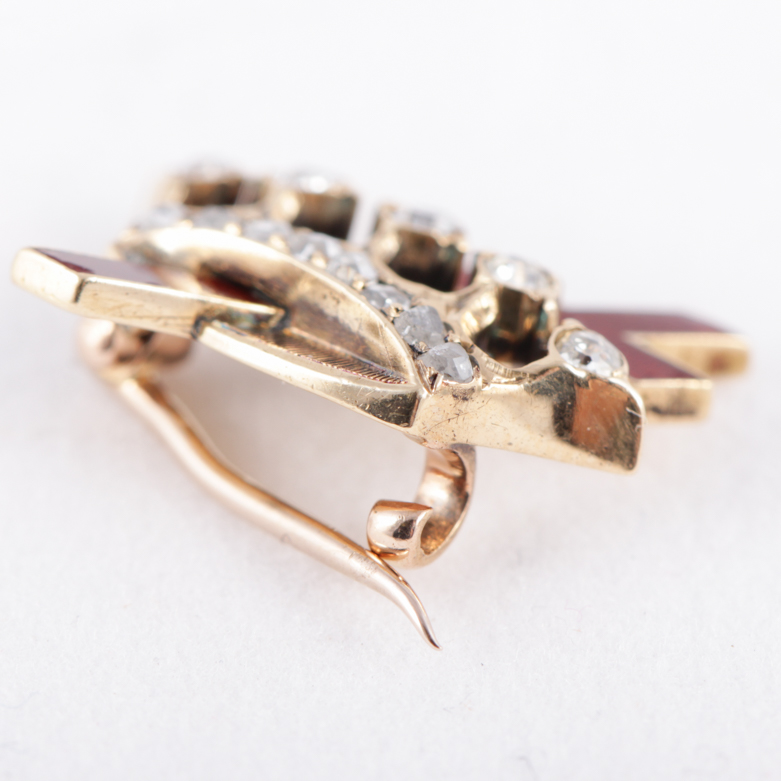 Antique 18K Yellow Gold, Diamond, and Red Enamel Knights Templar Pin