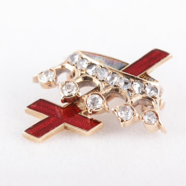 Antique 18K Yellow Gold, Diamond, and Red Enamel Knights Templar Pin