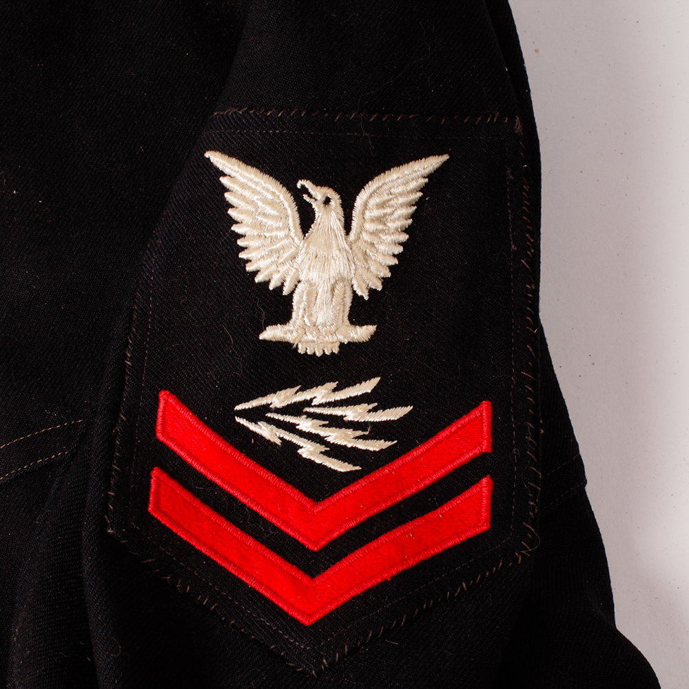 United States Navy, Petty Officer (Second Class) Radioman insignia