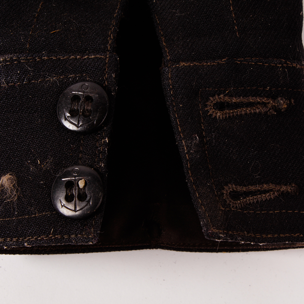 United States Navy, Petty Officer (Second Class) Radioman insignia