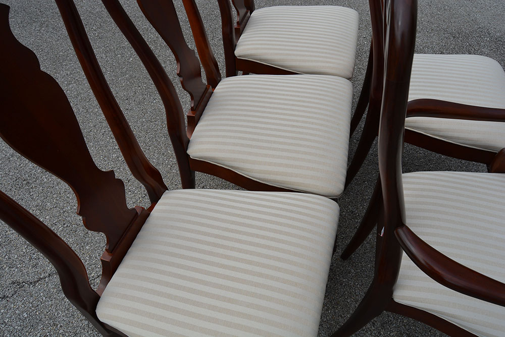 Sumter Cabinet Company Queen Anne Style Dining Room Chairs