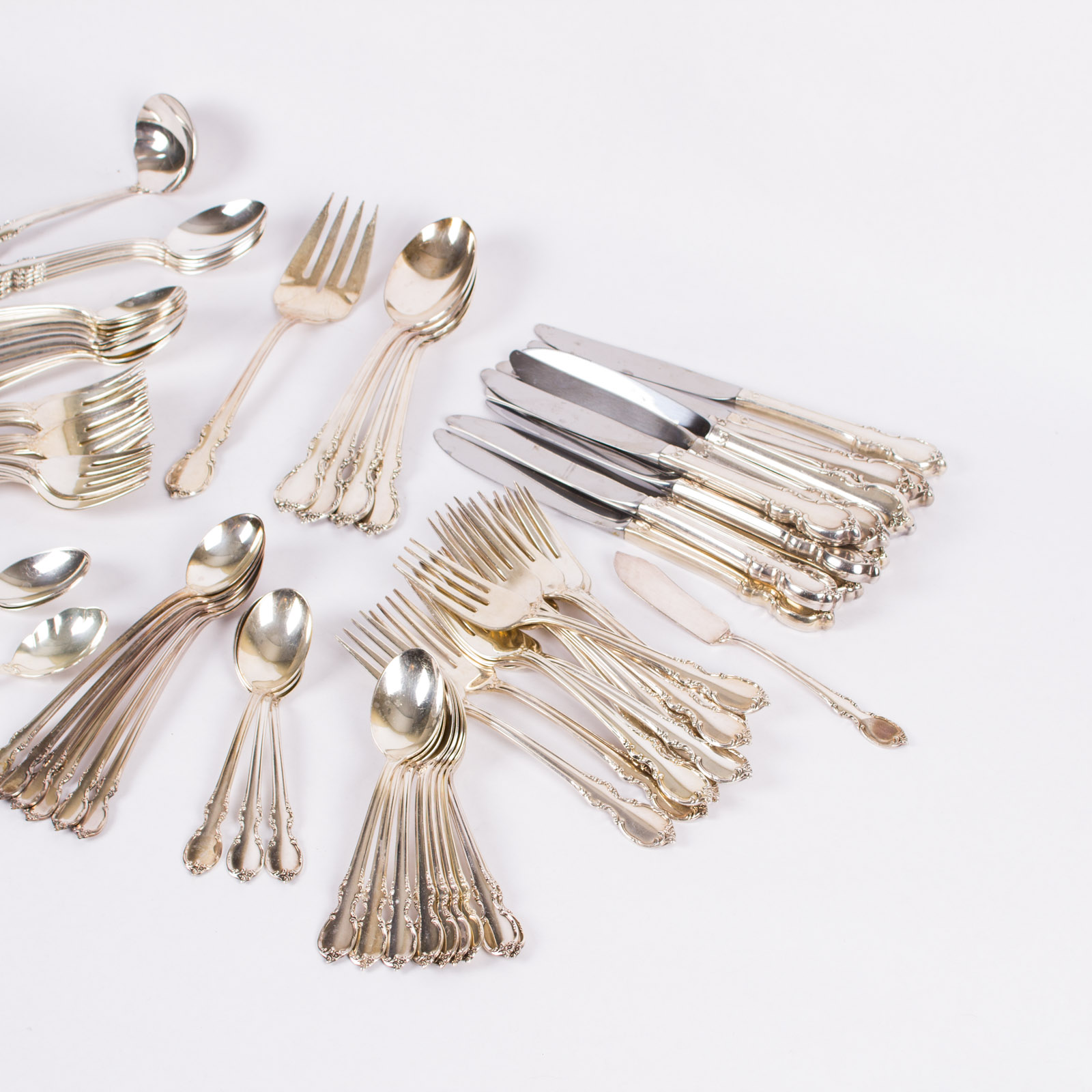 1847 Rogers Brothers "Reflections" Silver Plated Flatware Set