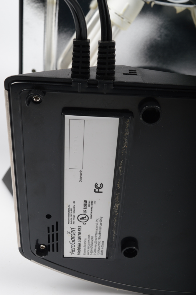 Aero Garden Pro 100 Hydroponic Growing System