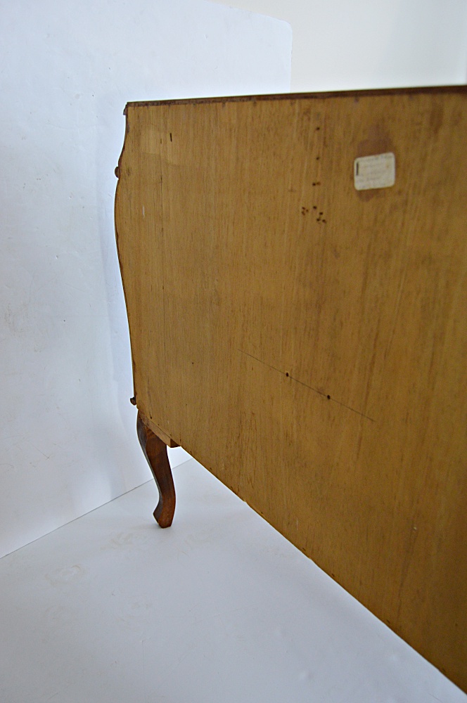 Italian Rococo Style Olive Wood Oyster Veneer Bombe Chest