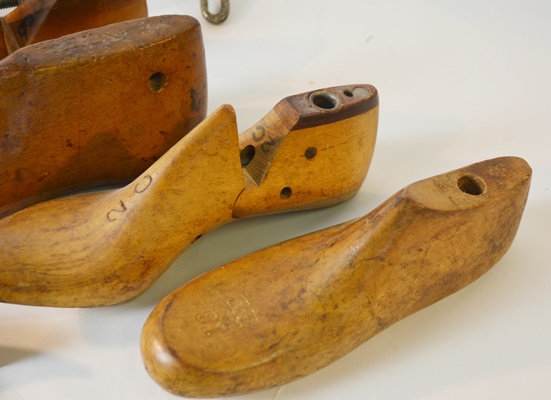 Cobbler Shoe Forms and Accessories