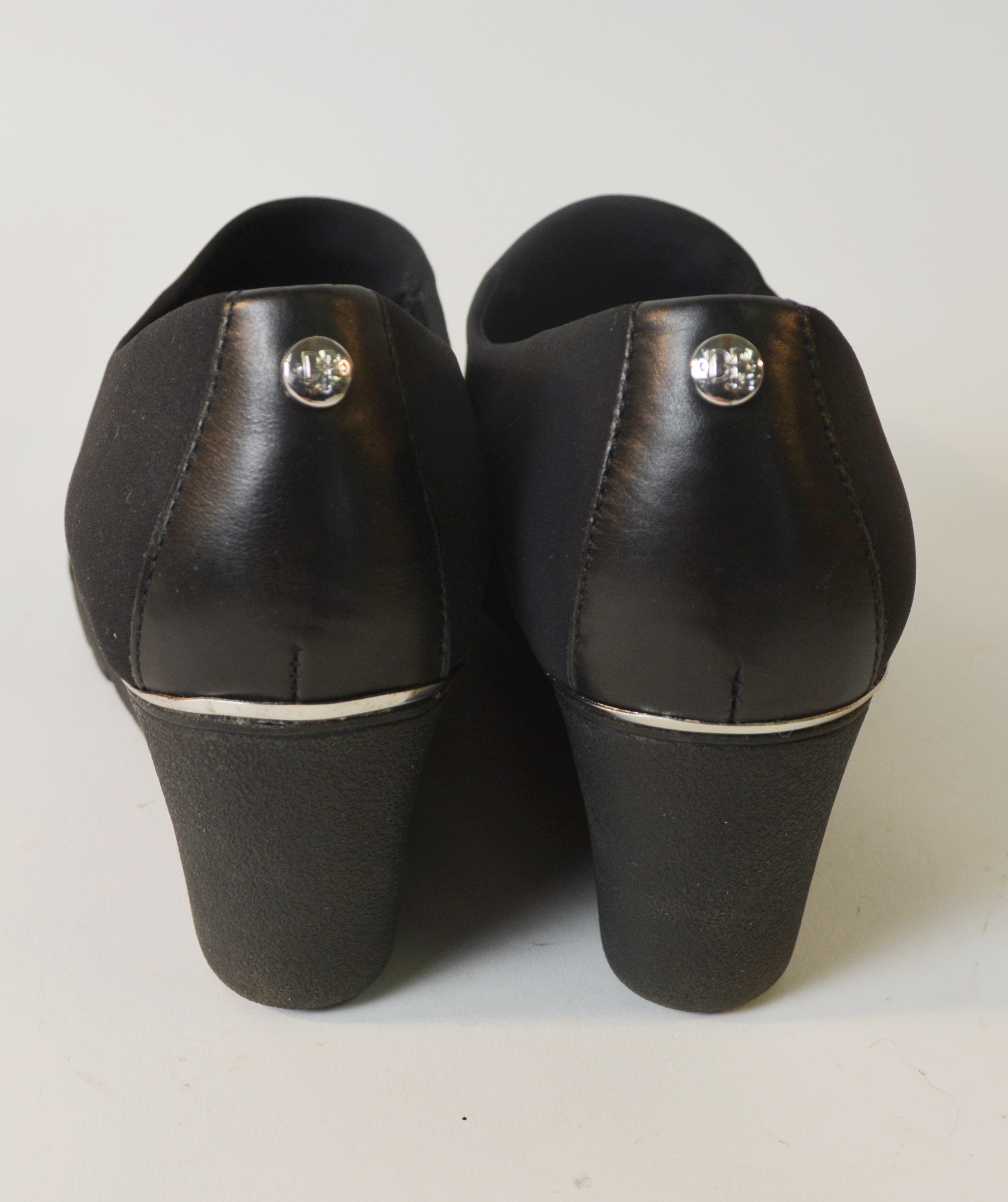 New Donald J. Pliner "Maddy" Black Crepe Women's Shoes