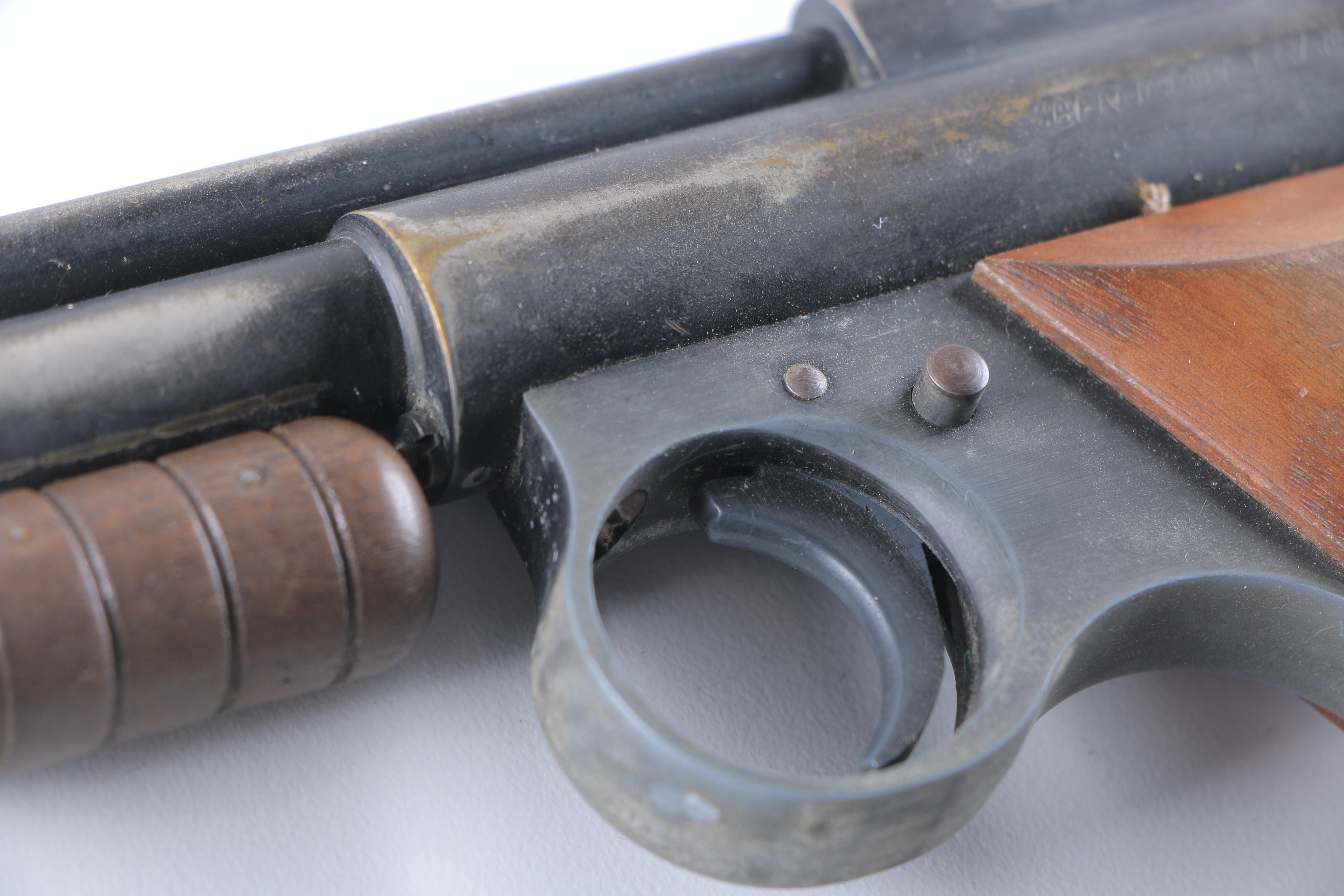 Vintage Benjamin Pneumatic Pellet Pistol