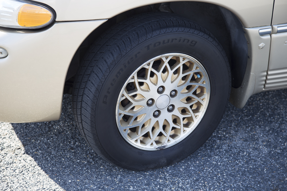 1998 Chrysler Town & Country LXi All Wheel Drive Minivan